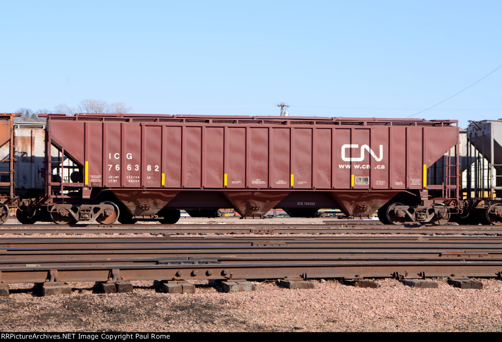 ICG 766382, PS 3-bay covered hopper car at the CN-IC Yard 